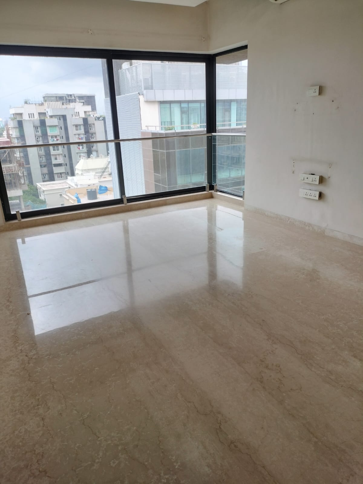3 BHK Apartment for Rent in 16th Road Mumbai