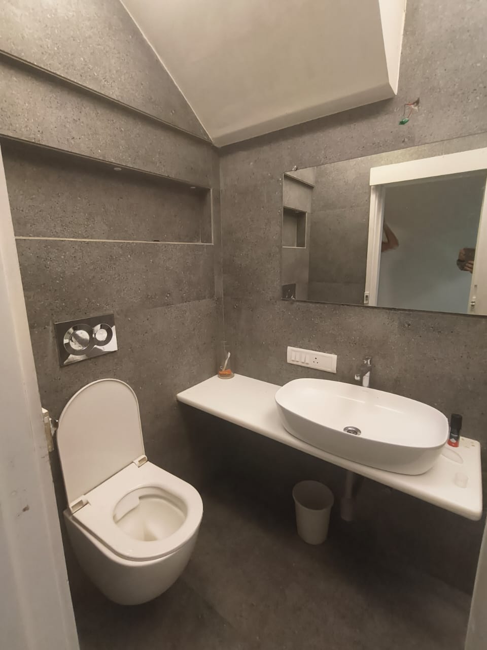 2 BHK Apartment for Rent in Bandra West Mumbai