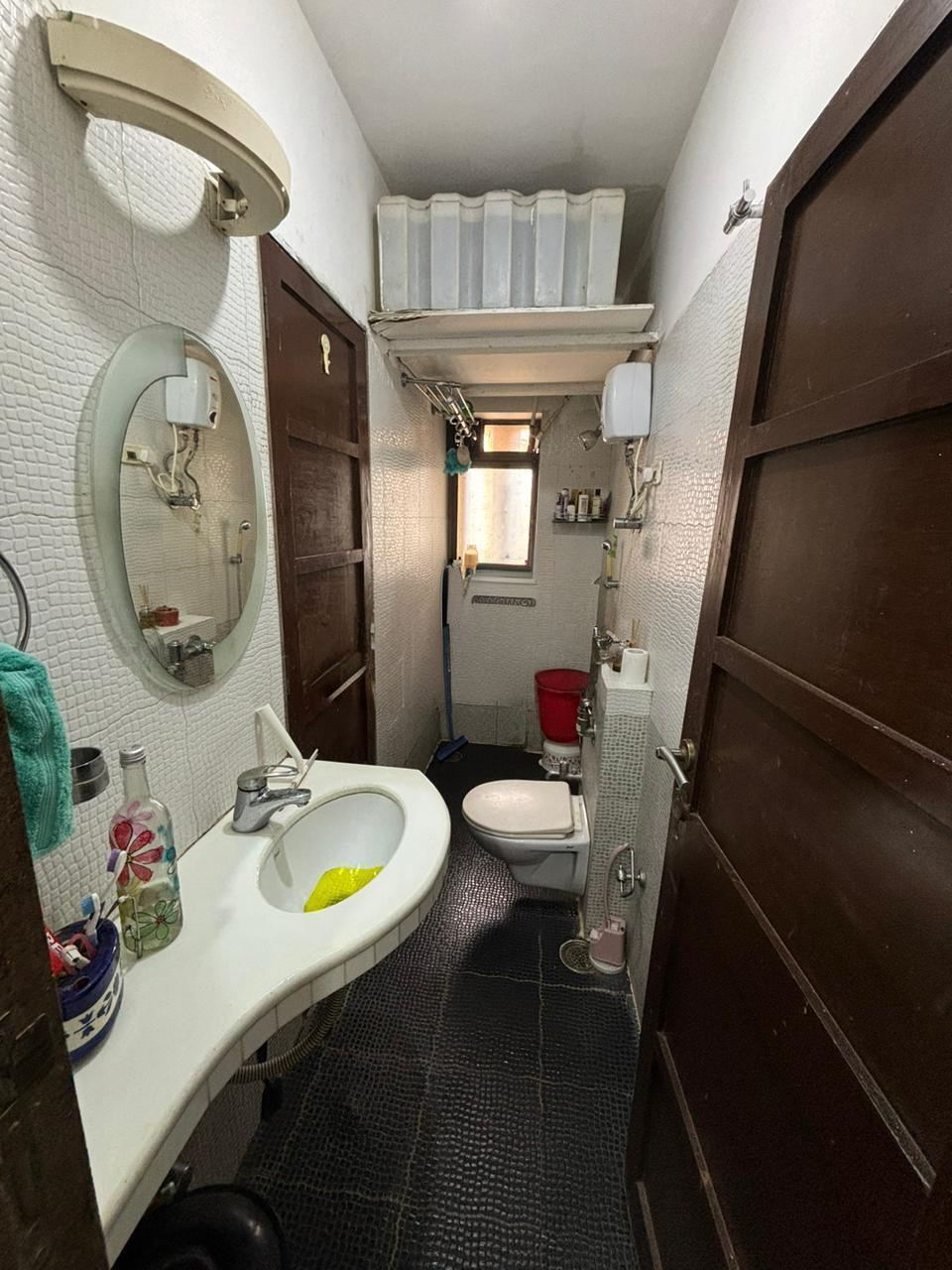 1 BHK Apartment for Rent in 30th Road Mumbai