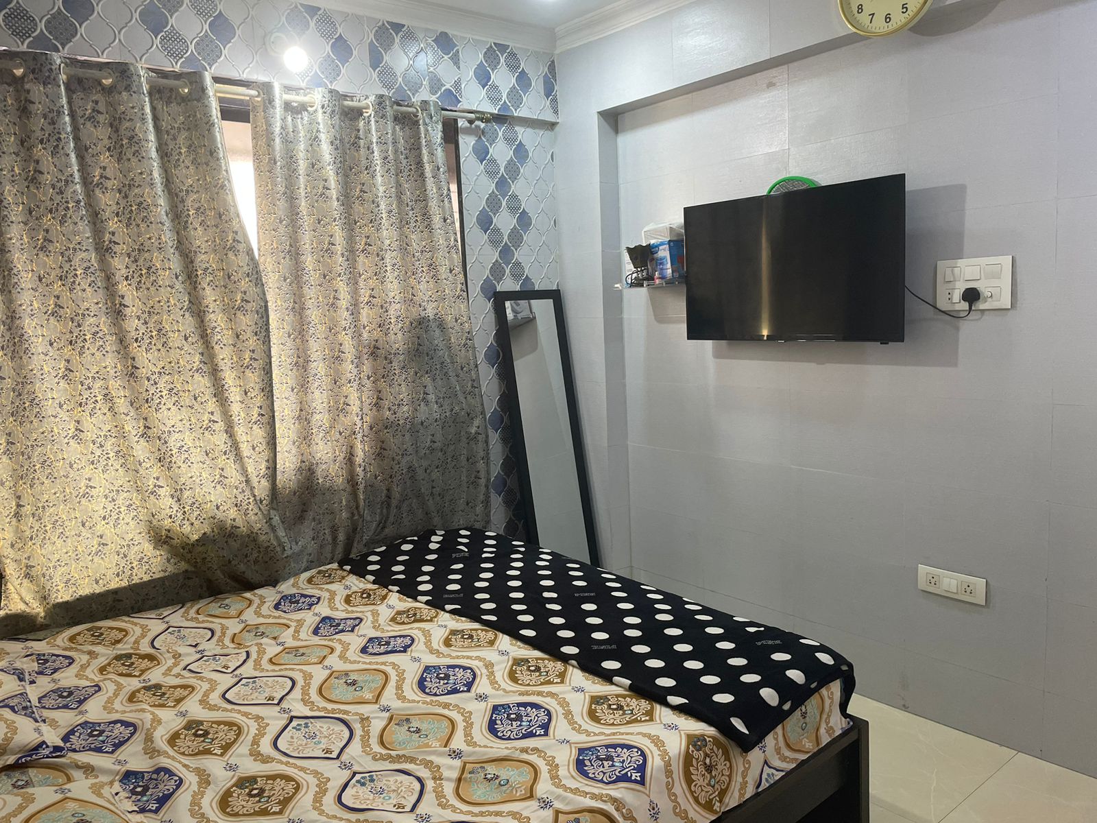 2 BHK Apartment for Rent in Bandra West Mumbai