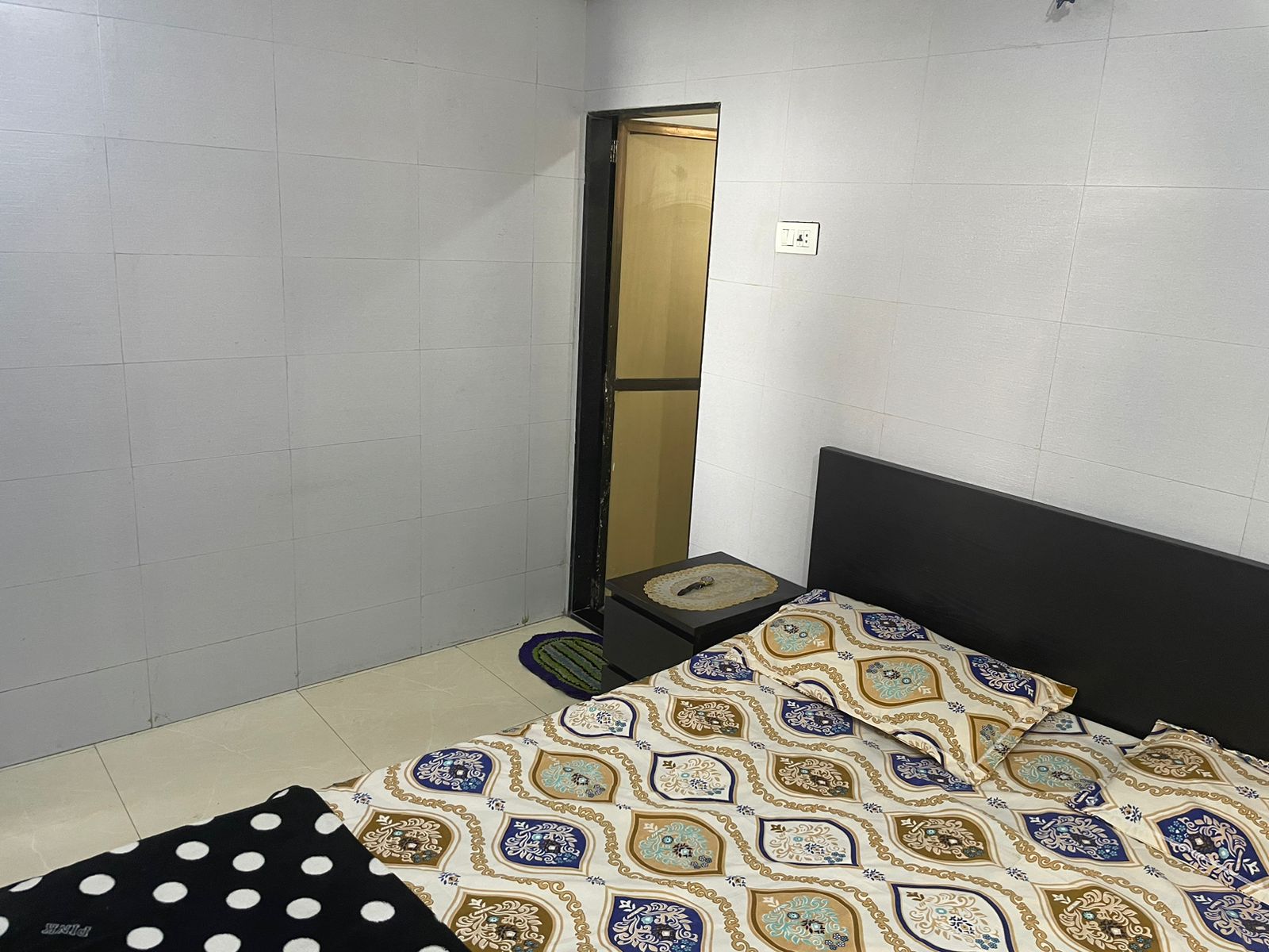 2 BHK Apartment for Rent in Bandra West Mumbai