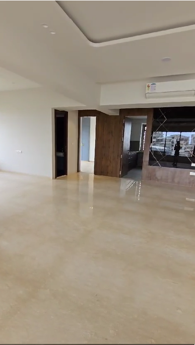 4 BHK Apartment for Rent in Gulmohar Cross rd no.4 Mumbai