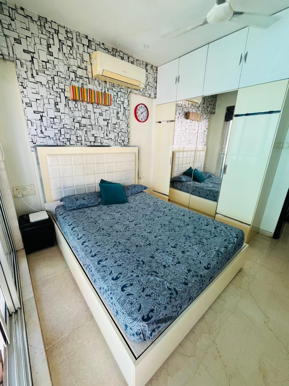 2 BHK Apartment for Sale in Santacruz West Mumbai