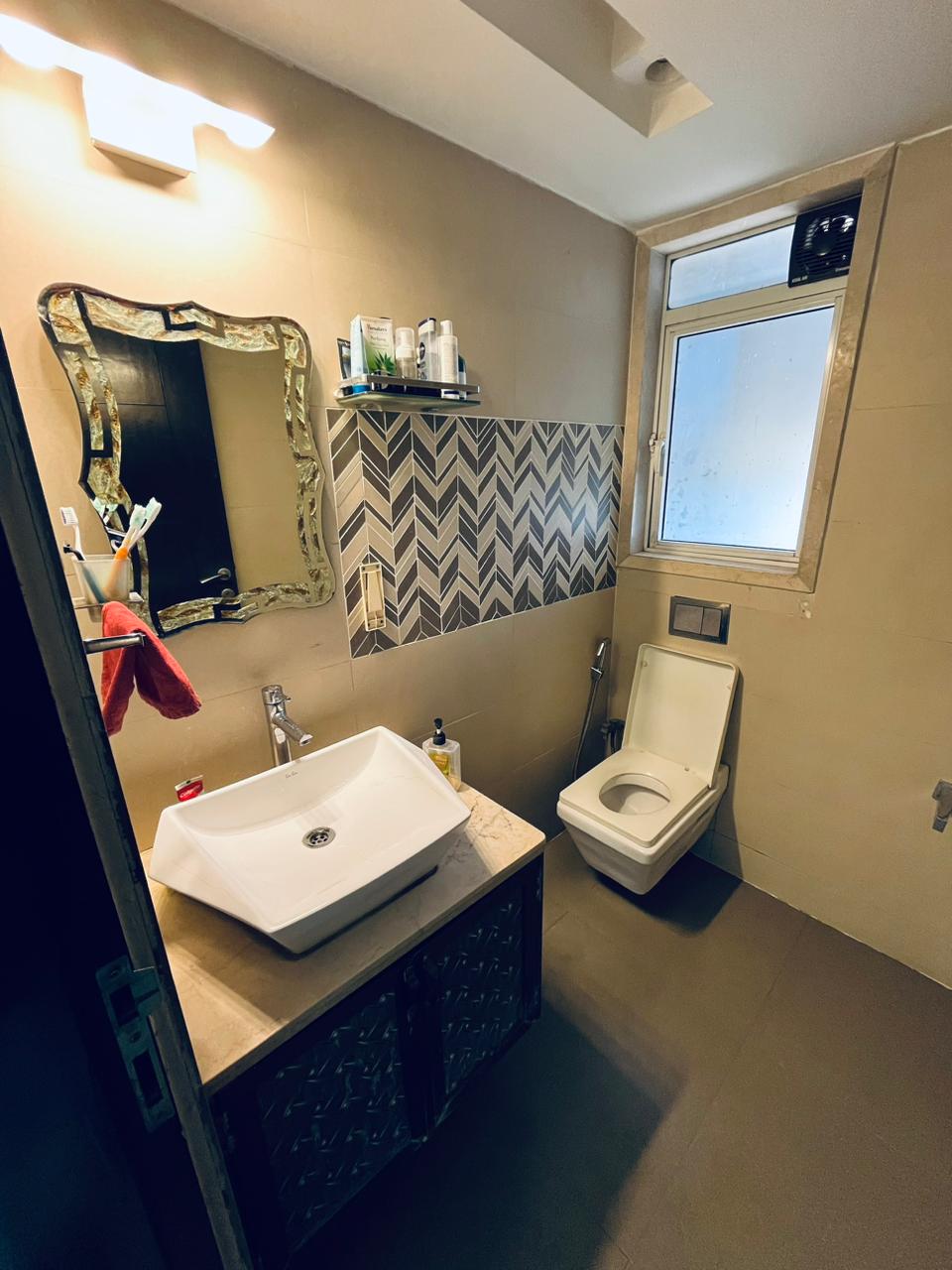 2 BHK Apartment for Sale in Santacruz West Mumbai