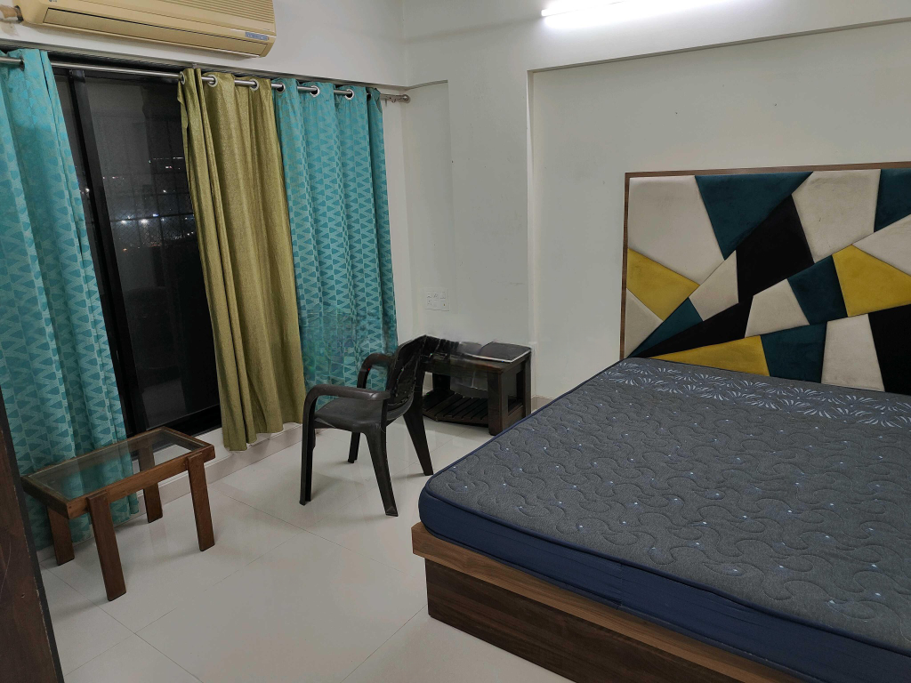 2 BHK Apartment for Rent in Bandra East Mumbai