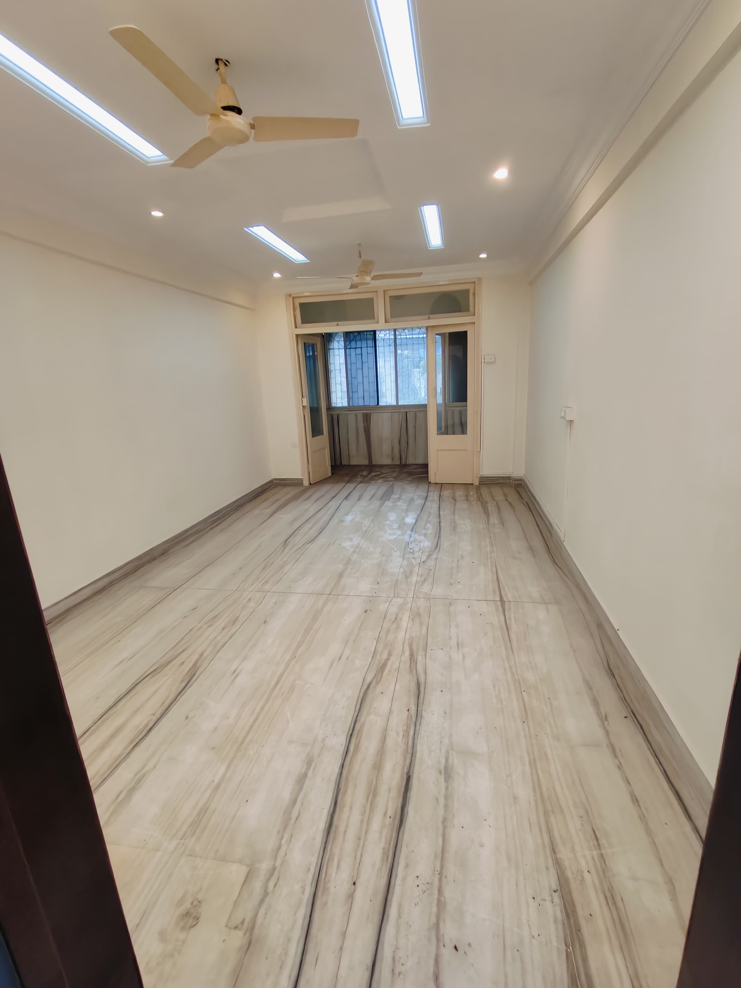 2 BHK Apartment for Rent in Khar West Mumbai