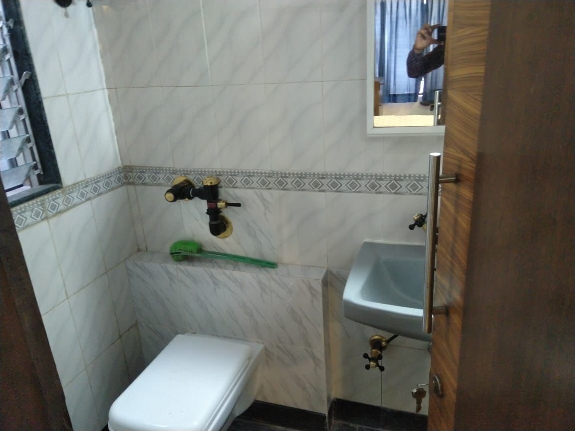 2 BHK Apartment for Rent in St.Martin Rd Mumbai