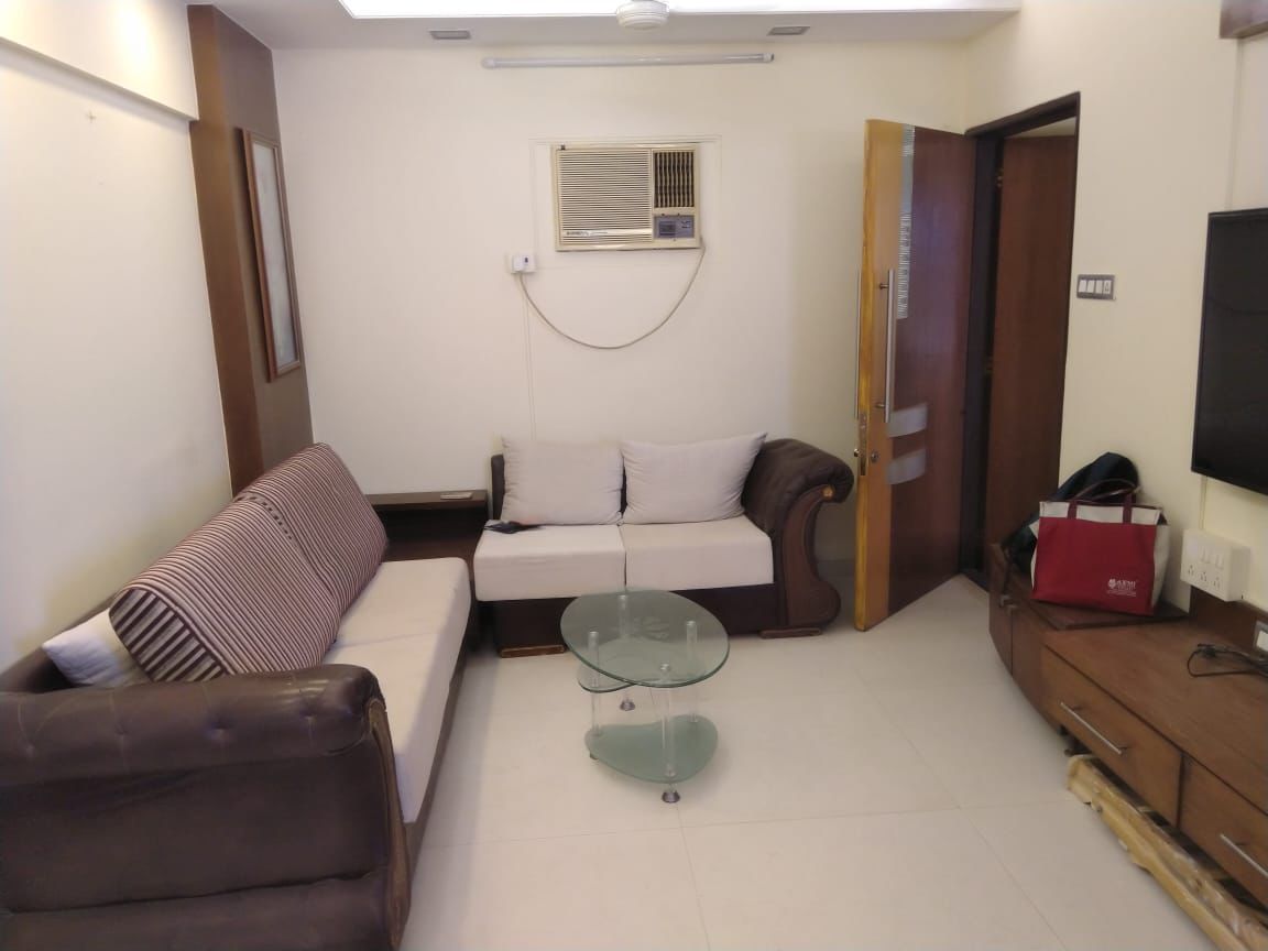 2 BHK Apartment for Rent in St.Martin Rd Mumbai