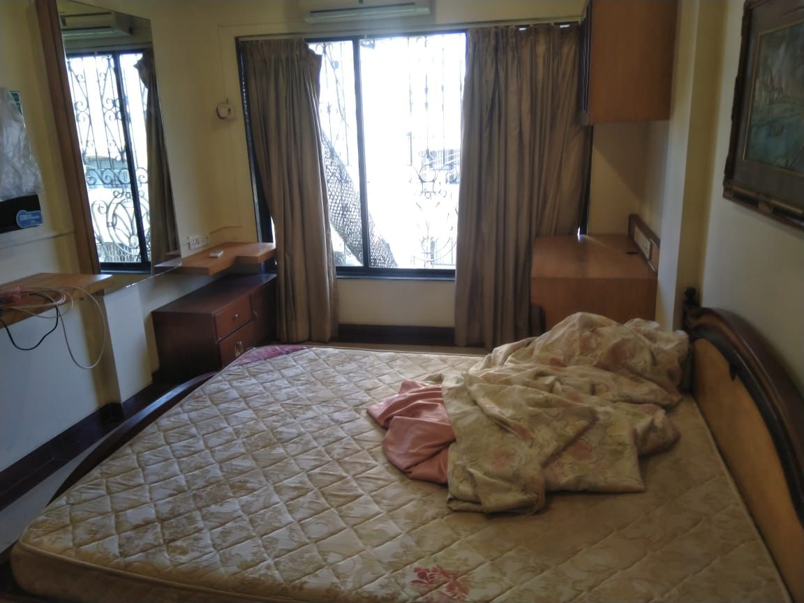 2 BHK Apartment for Rent in St.Martin Rd Mumbai