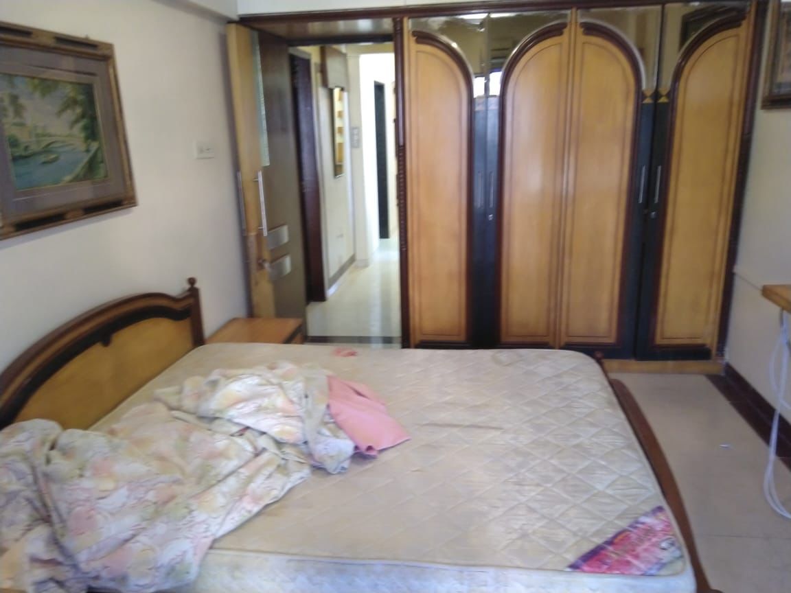2 BHK Apartment for Rent in St.Martin Rd Mumbai