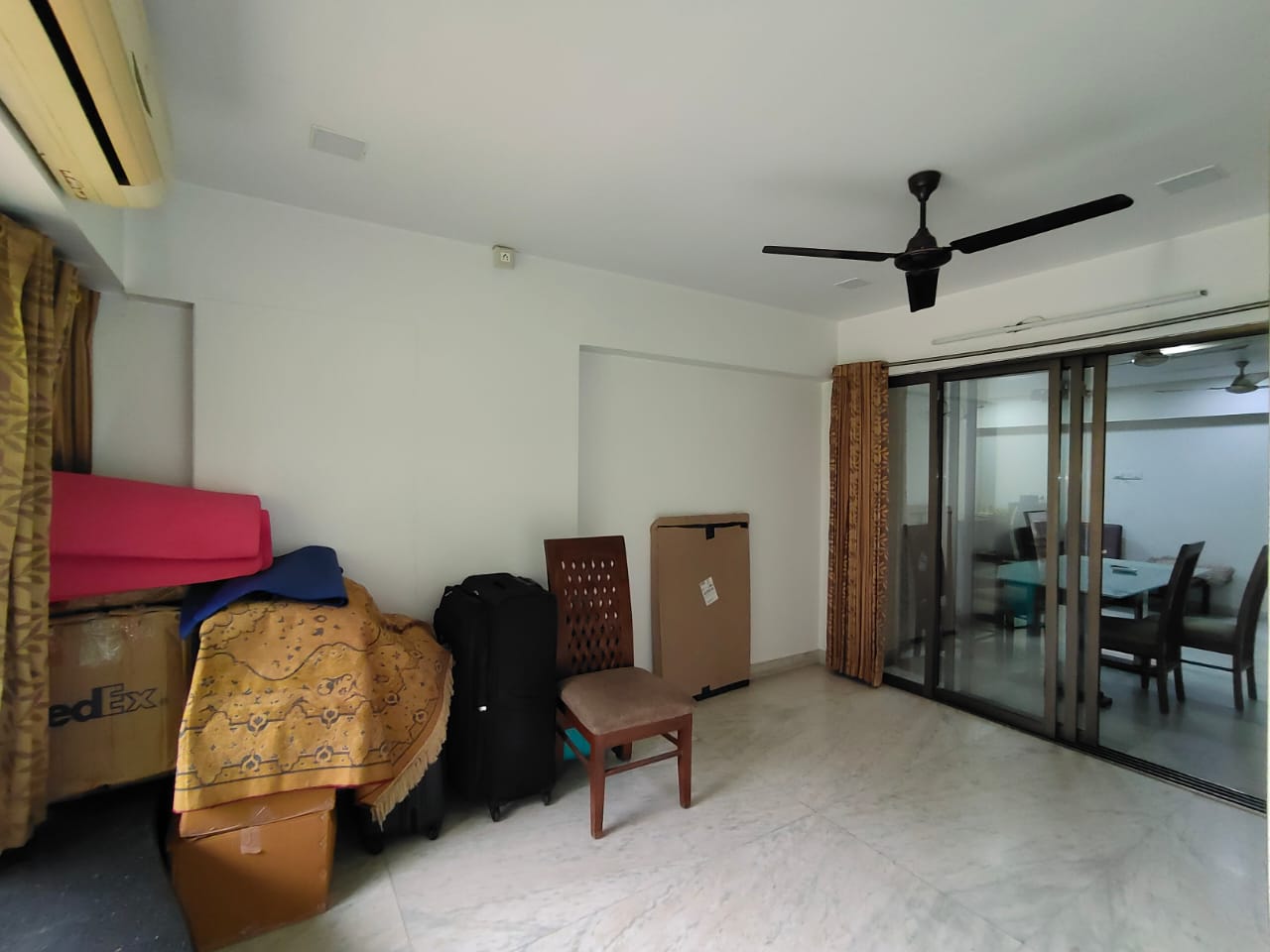 2 BHK Apartment for Sale in Vile Parle West Mumbai