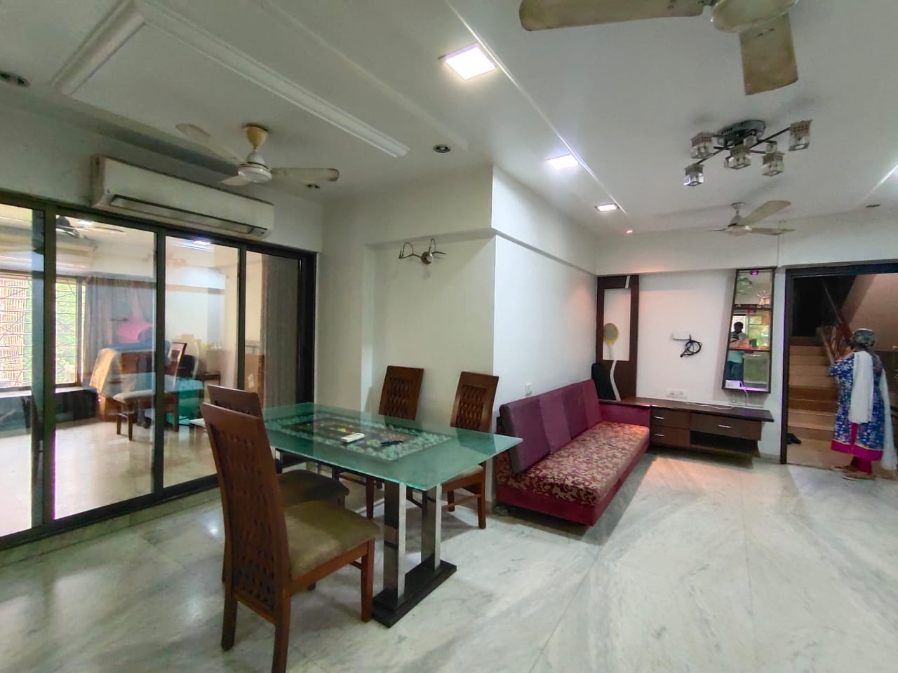 2 BHK Apartment for Sale in Vile Parle West Mumbai