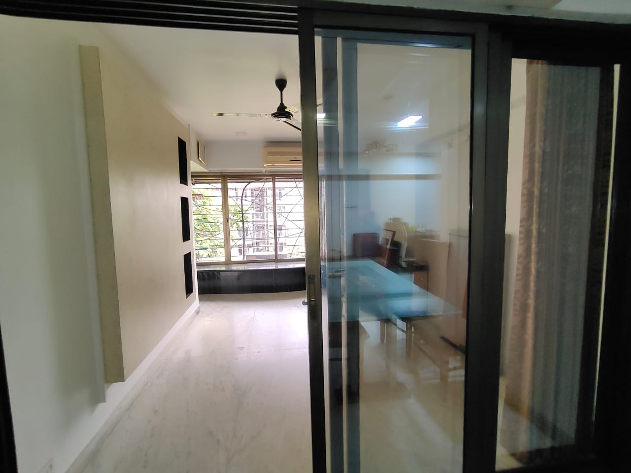 2 BHK Apartment for Sale in Vile Parle West Mumbai