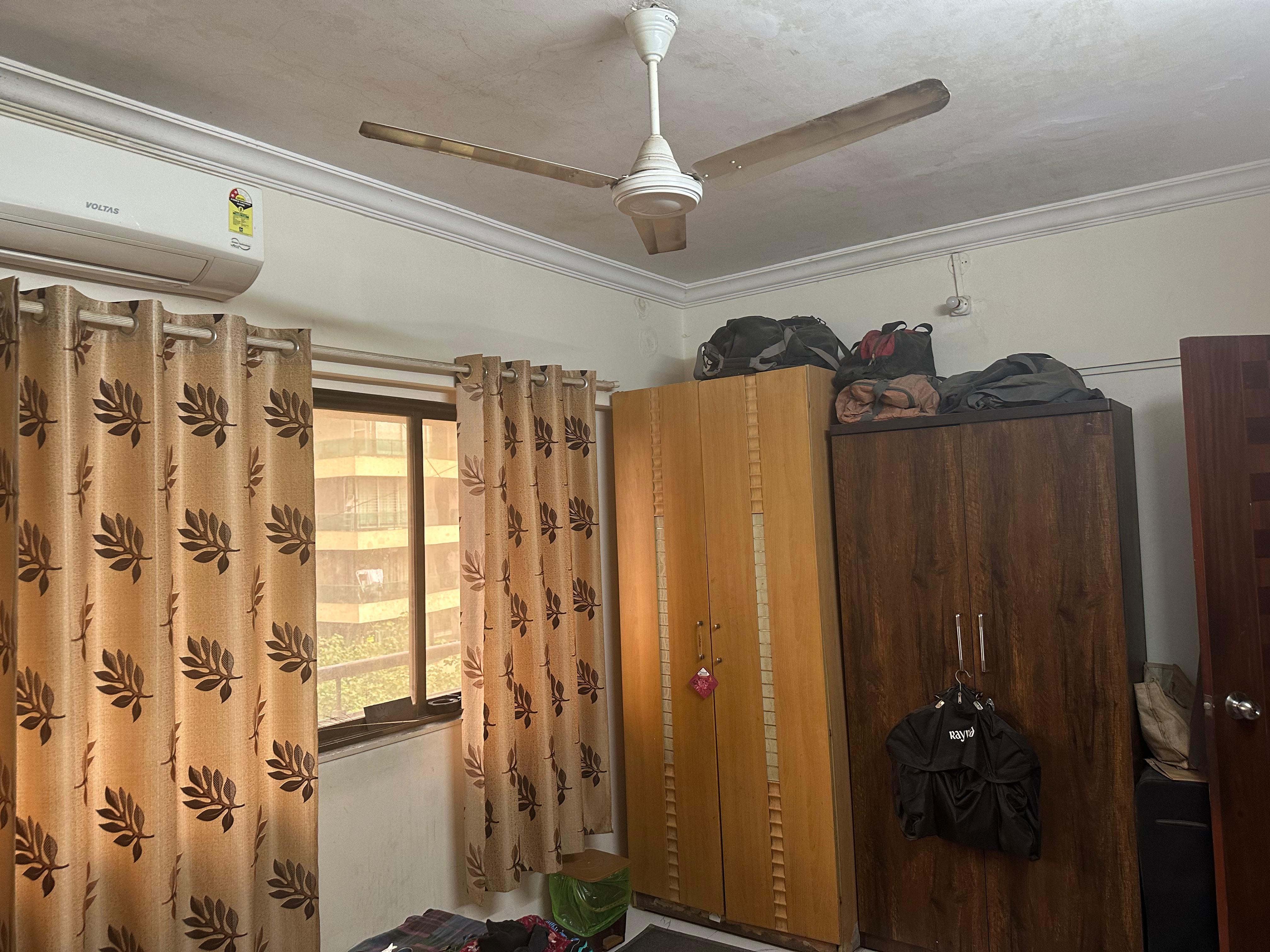 2 BHK Apartment for Rent in 16th Road Mumbai