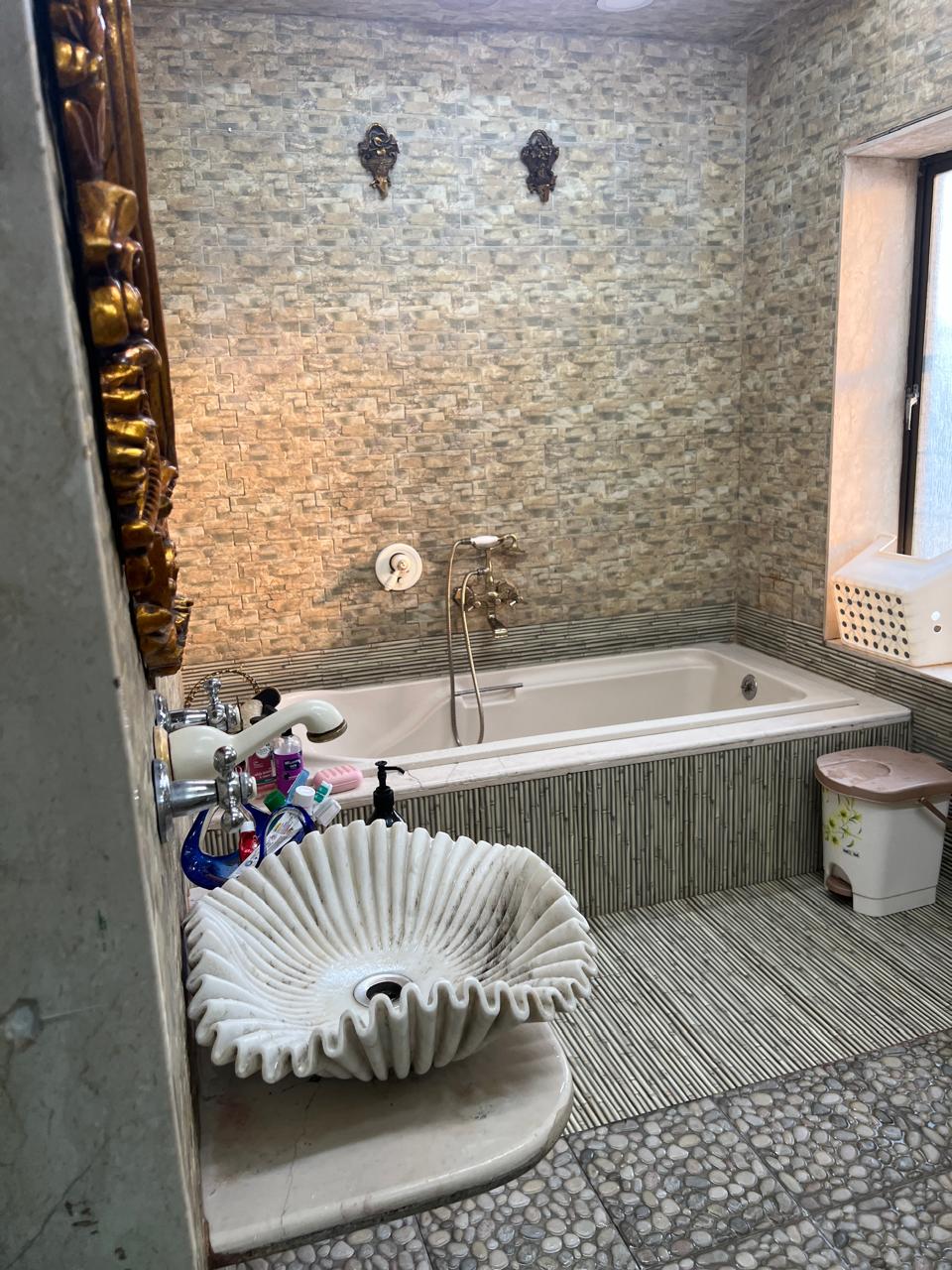 3 BHK Apartment for Rent in Bandra West Mumbai