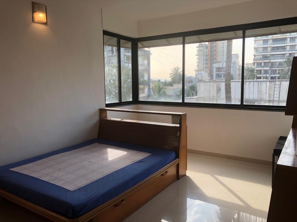 2 BHK Apartment for Rent in Bandra West Mumbai