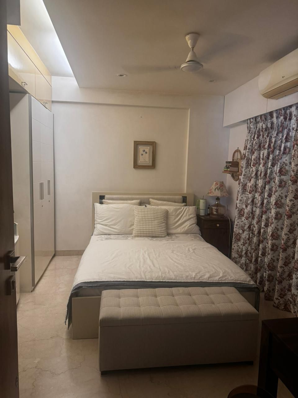 2 BHK Apartment for Sale in 15th Road Mumbai