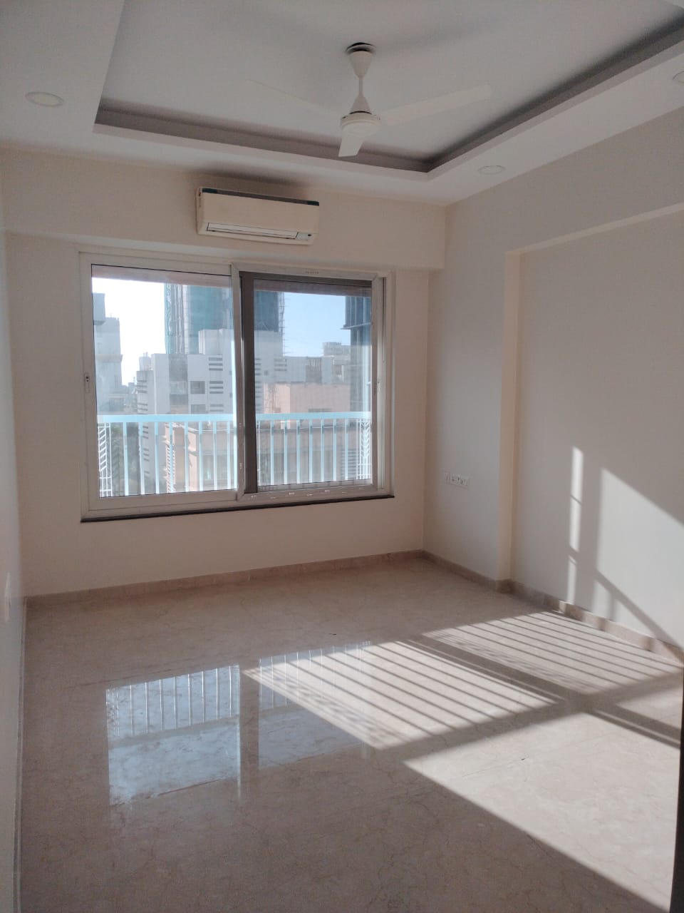 3 BHK Apartment for Rent in Santacruz West Mumbai