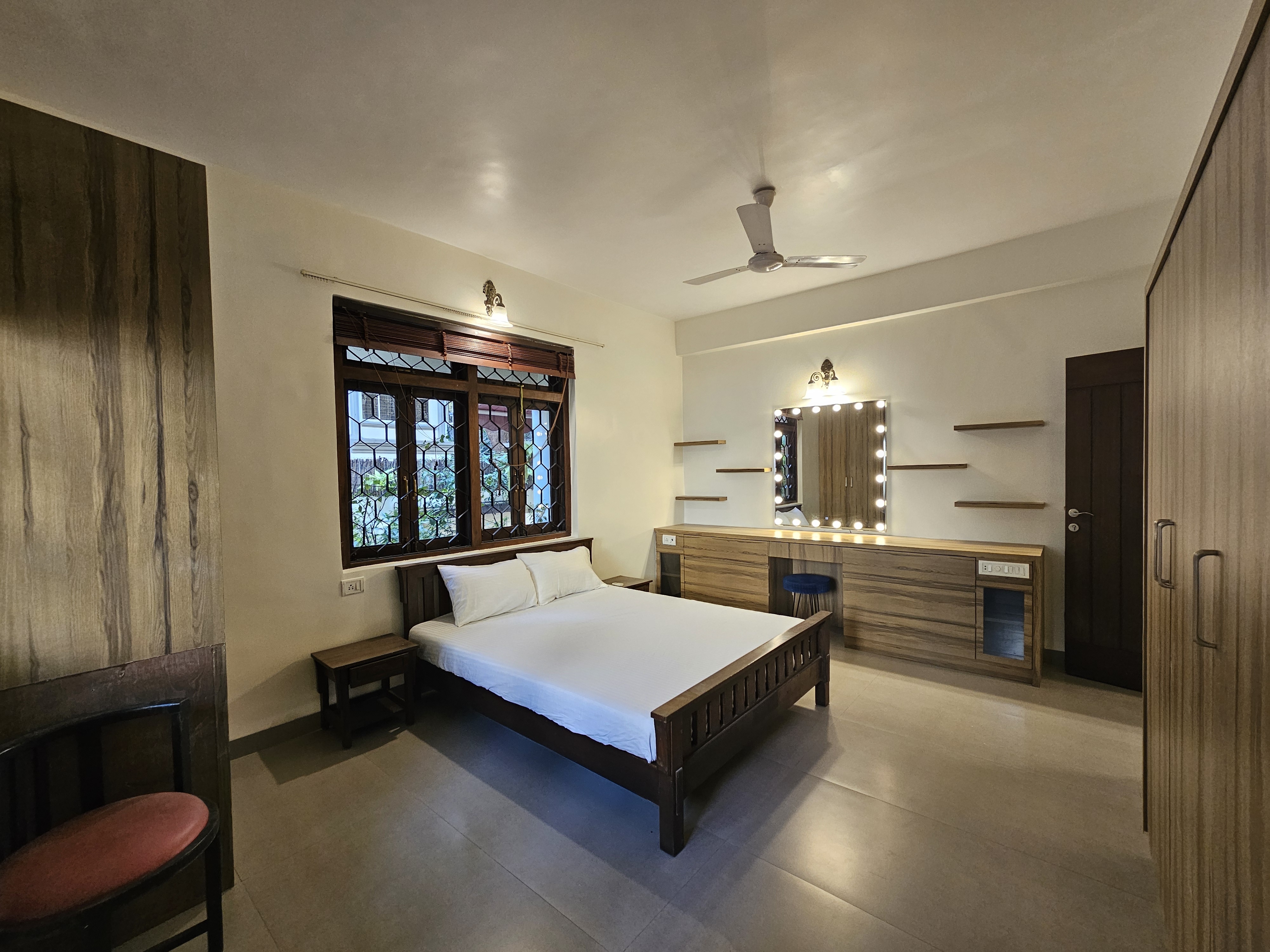 2 BHK Apartment for Rent in Off St.Cyril Road Mumbai